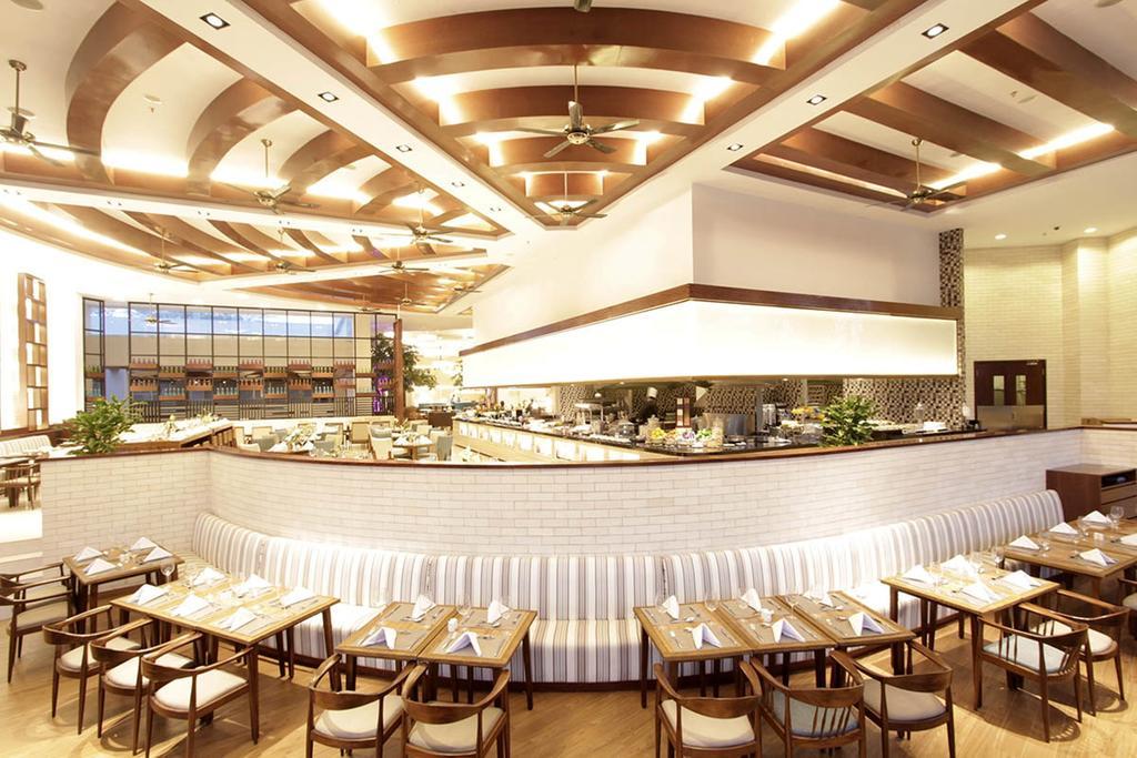 R Hotel Rancamaya Bogor Esterno foto