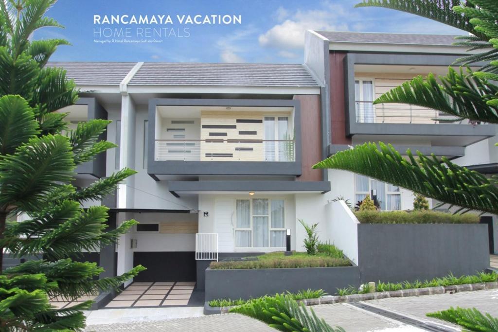 R Hotel Rancamaya Bogor Esterno foto