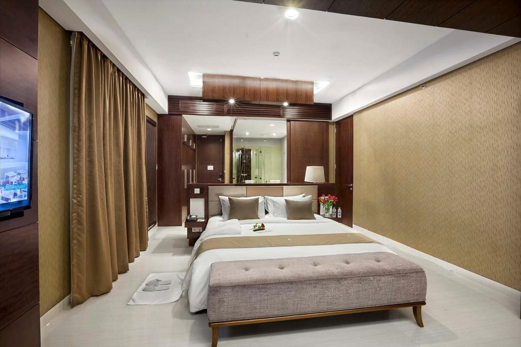 R Hotel Rancamaya Bogor Esterno foto