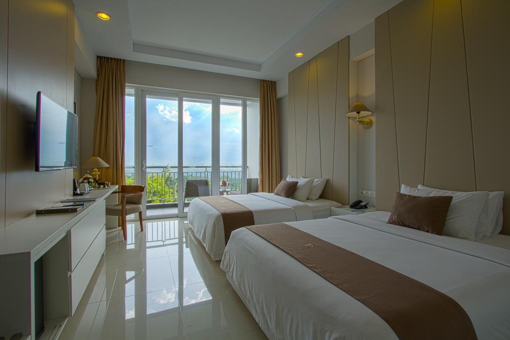R Hotel Rancamaya Bogor Esterno foto